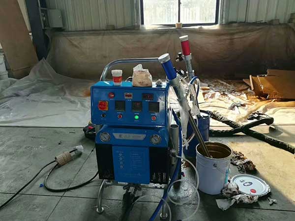 影視道具雕塑防水聚脲噴涂機(jī)(圖1) Q5200聚脲噴涂機(jī)