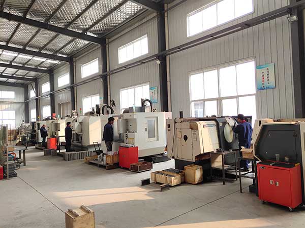 聚氨酯噴涂設(shè)備JNJX-III(D)型(圖3) 聚氨酯噴涂設(shè)備JNJX-III(D)型數(shù)控生產(chǎn)中心