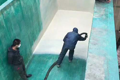 污水池廢水池防腐噴涂聚脲專(zhuān)用聚脲噴涂機(jī)(圖2) 污水池廢水池防腐噴涂聚脲