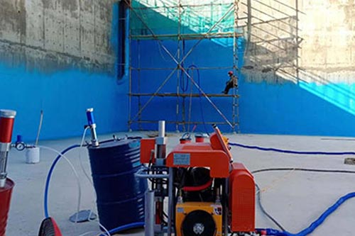 污水池廢水池防腐噴涂聚脲專(zhuān)用聚脲噴涂機(jī)(圖3) 污水池廢水池防腐噴涂聚脲