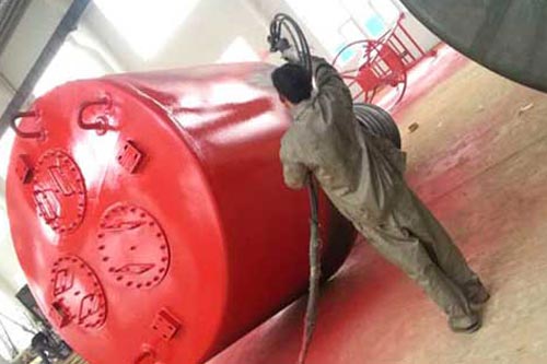 聚脲防水涂料設備 液壓驅動讓動力更加澎湃(圖2) 聚脲防水涂料罐體噴涂案例