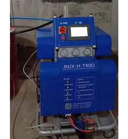 H-T40D(圖1) H-T40D小豬用保溫板聚氨酯發(fā)泡機(jī)