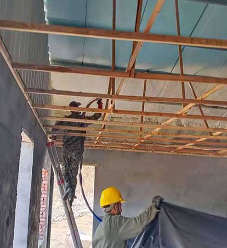 養(yǎng)殖場(chǎng)噴涂(圖2) 養(yǎng)殖場(chǎng)噴涂頂棚保溫案例