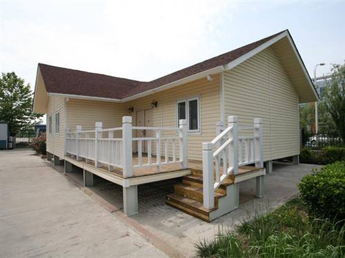 木屋保溫聚氨酯發(fā)泡機(jī)(圖2) 木屋保溫